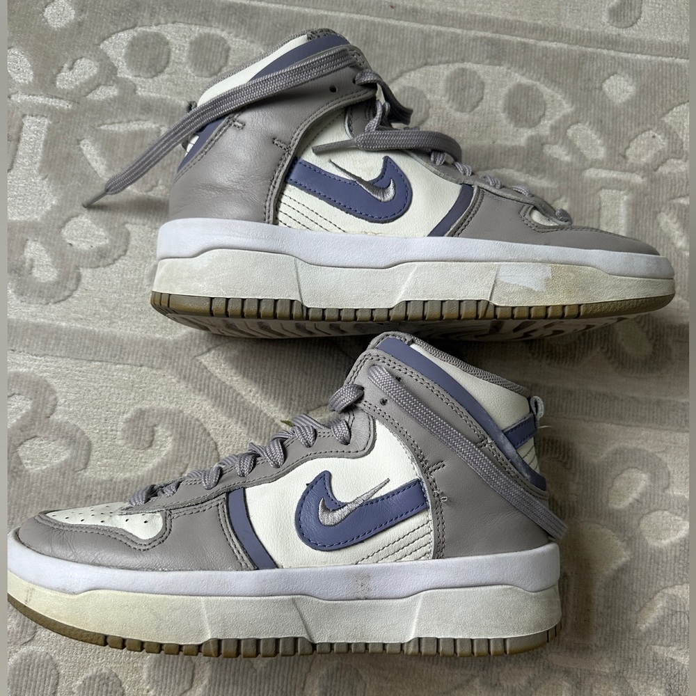 Nike Sneakers women’s size 6 white, grey and purple
